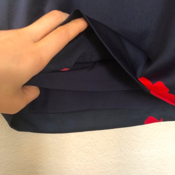 Beautiful Navy Sheen Dress with Red Poppy Design - Picture 4 of 4